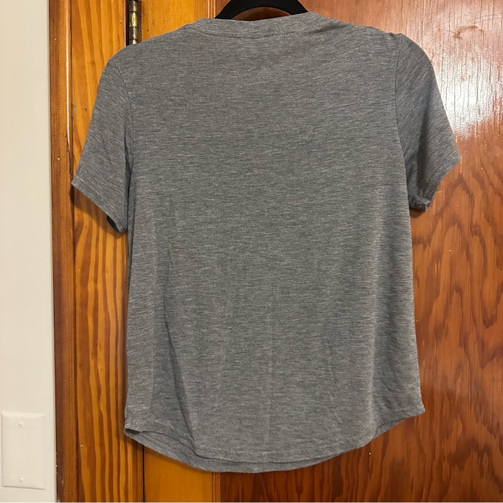 H&M Pure Metal Gray Graphic T-Shirt Size small - Picture 4 of 4